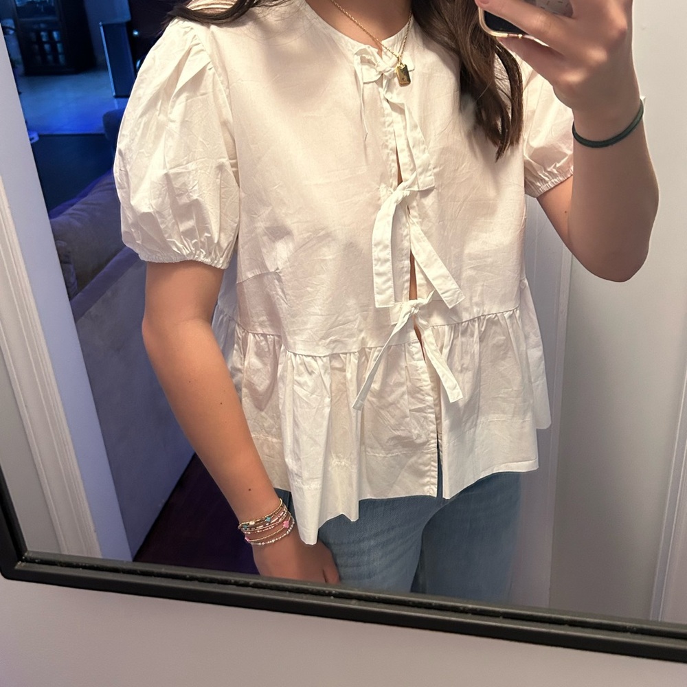 Elegant Cream Puff Sleeve Top